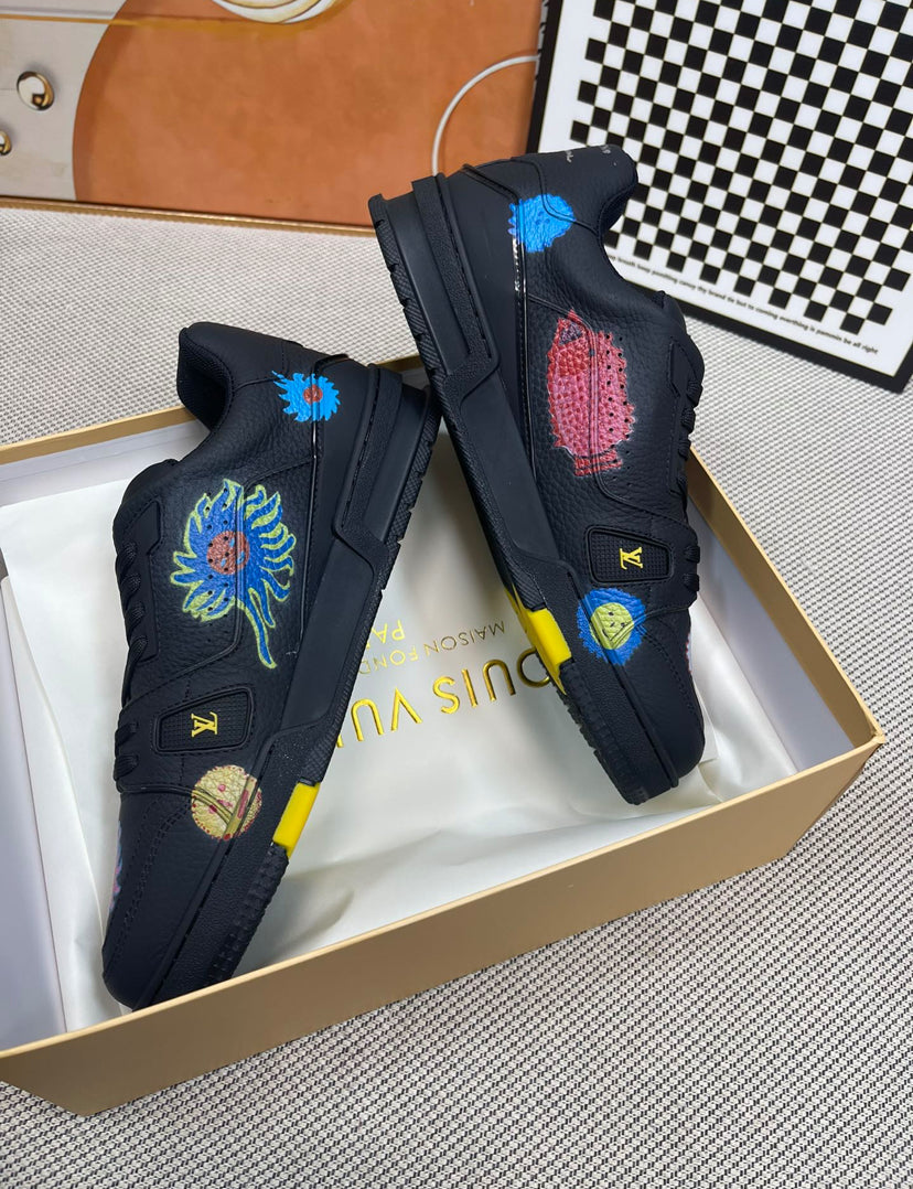 Louis Vuitton x Yayoi Kusama Sneak
Estampado Negro