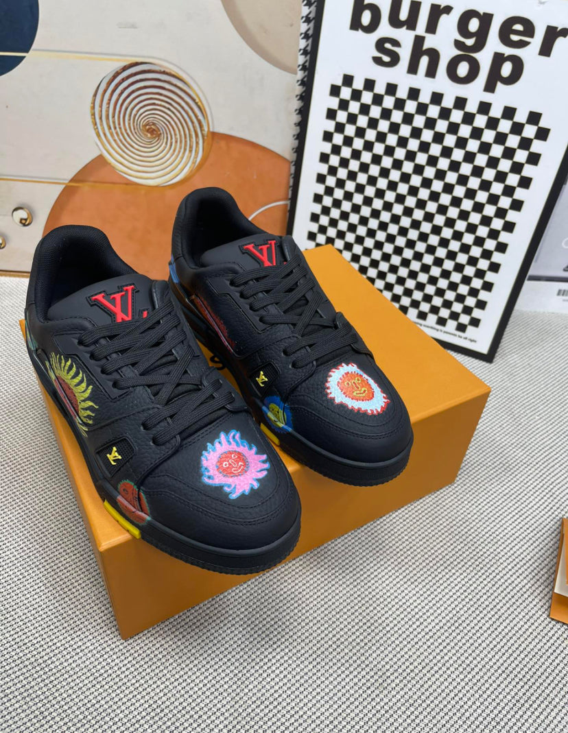 Louis Vuitton x Yayoi Kusama Sneak
Estampado Negro