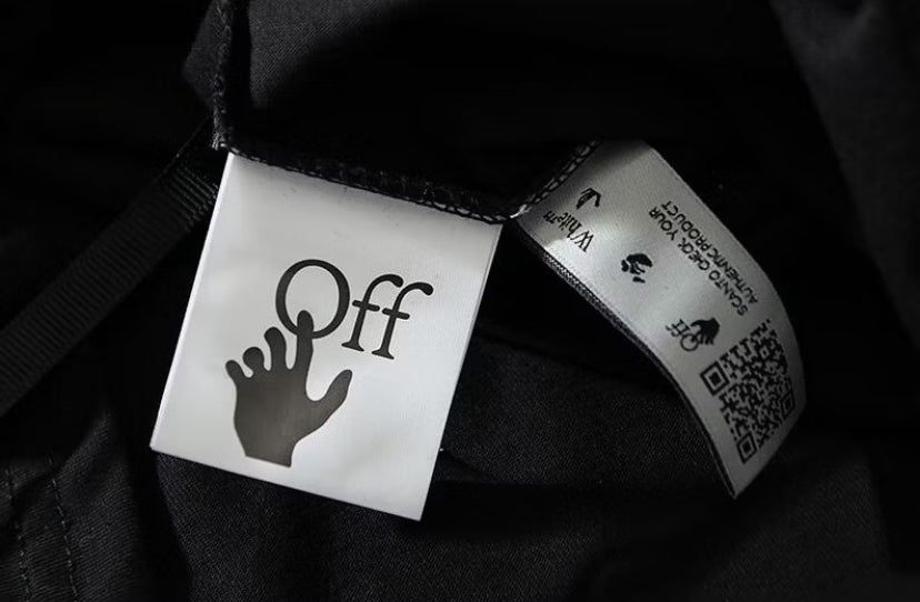 Playera Off-White