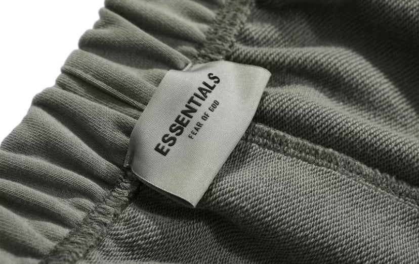 Short ESSENTIALS