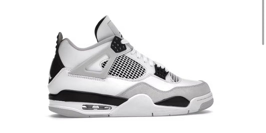 Jordan 4 Retro Military en negro